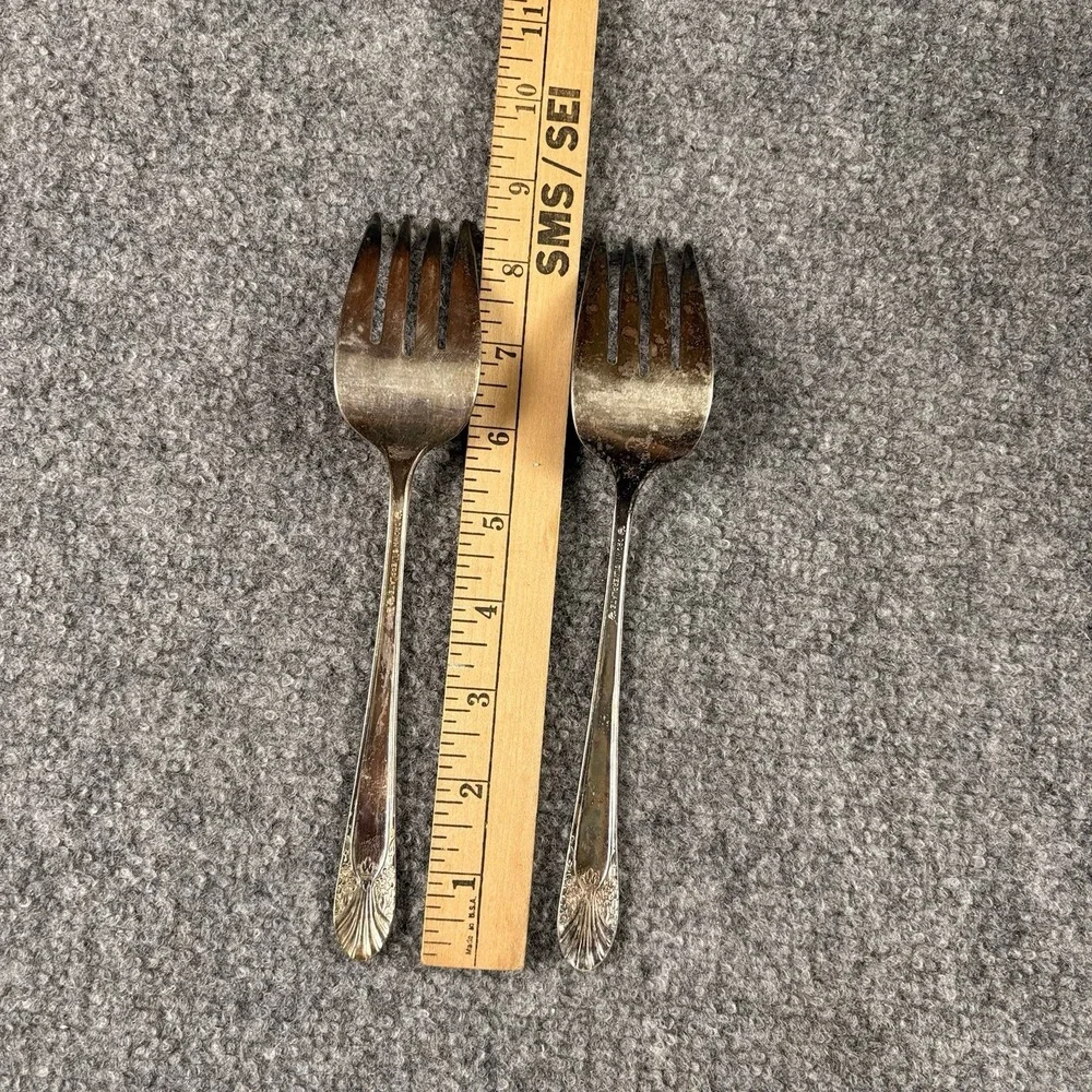 2 Vintage International Silver Radiance Meat Serving Fork Crown Silverplate 8.5